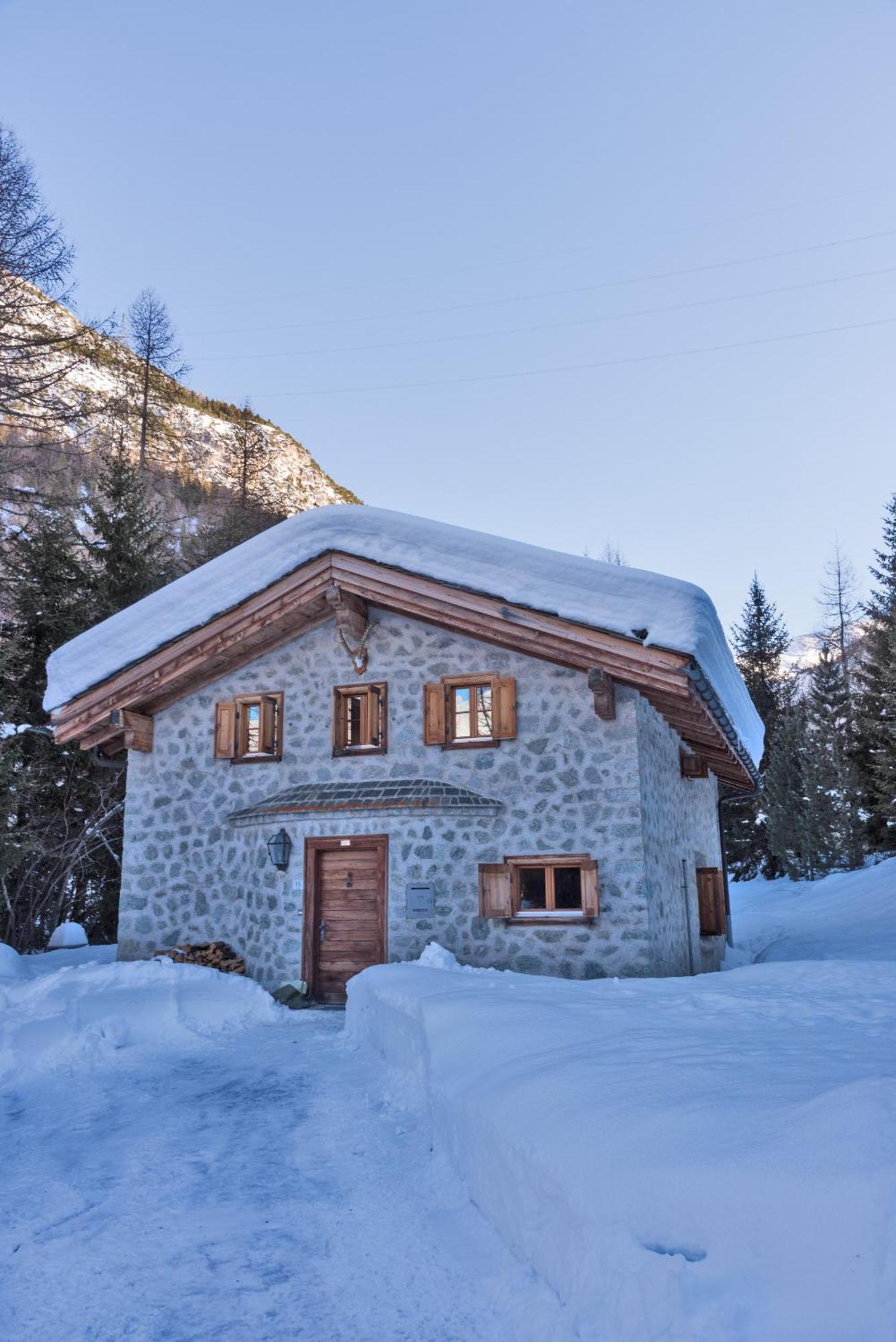 Chalet Gulas - ลา ปุนท์-ชามูเอส-เชอ ภายนอก รูปภาพ